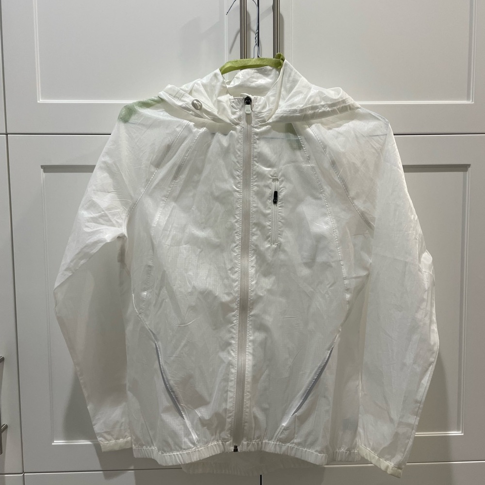 UNDER ARMOUR WHITE SHEER/TRANSPARANT REFLECTIVE WINDBREAKER